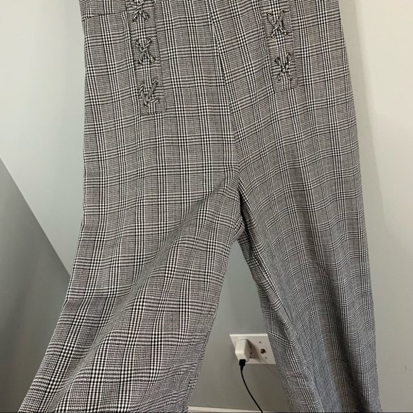 ASOS Current Air Check Plaid Jumpsuit Pants Short Sleeve Ruffle Deep V Neck M - Picture 7 of 16